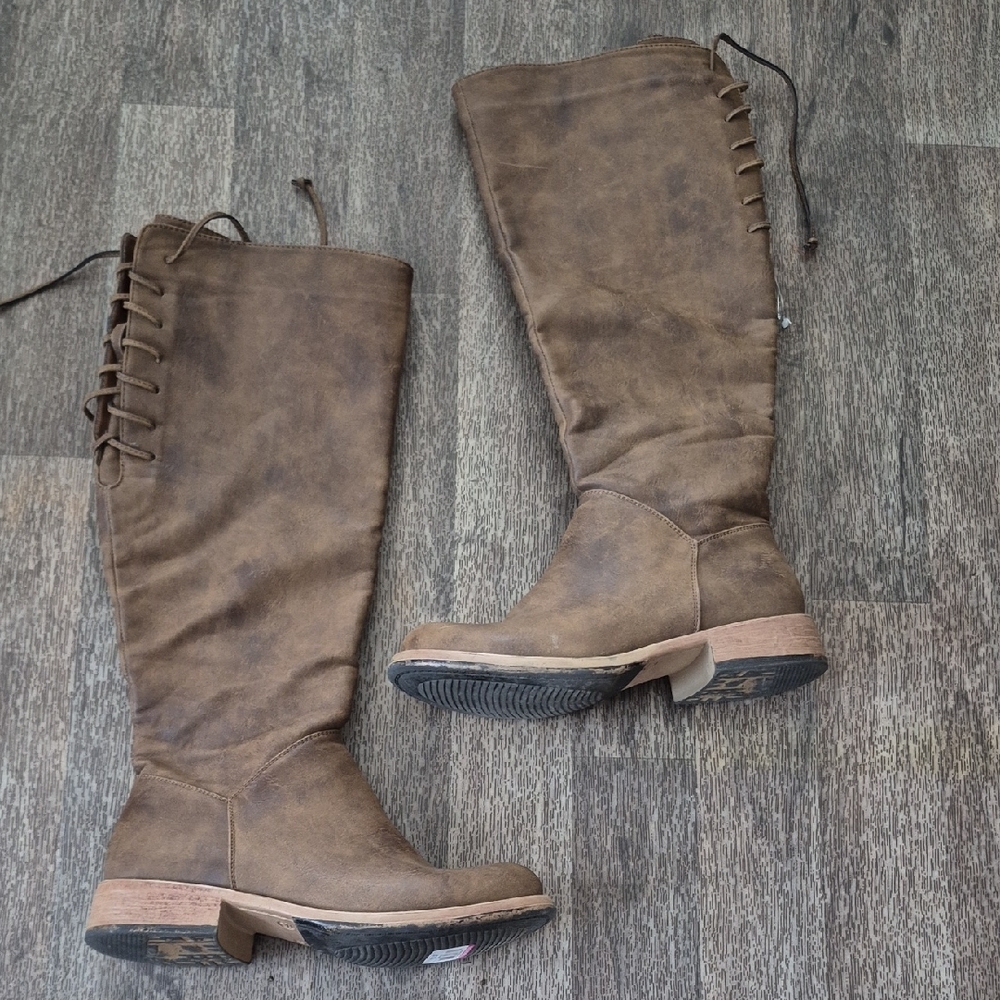 Womens Boots